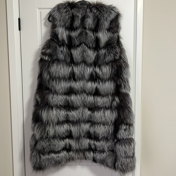 Silver Fox Real Fur Vest Size 46 - wears as US 8 - Picture 6 of 6